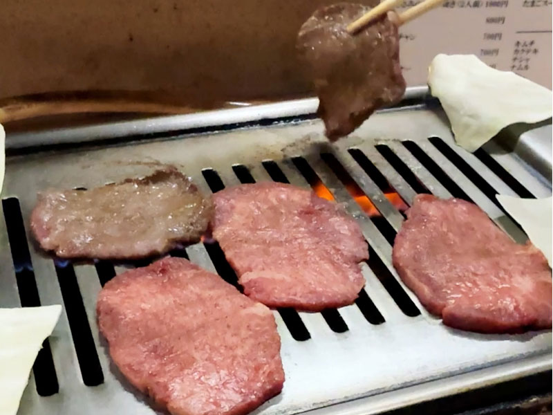 八幡の焼肉「食道園」の牛タン