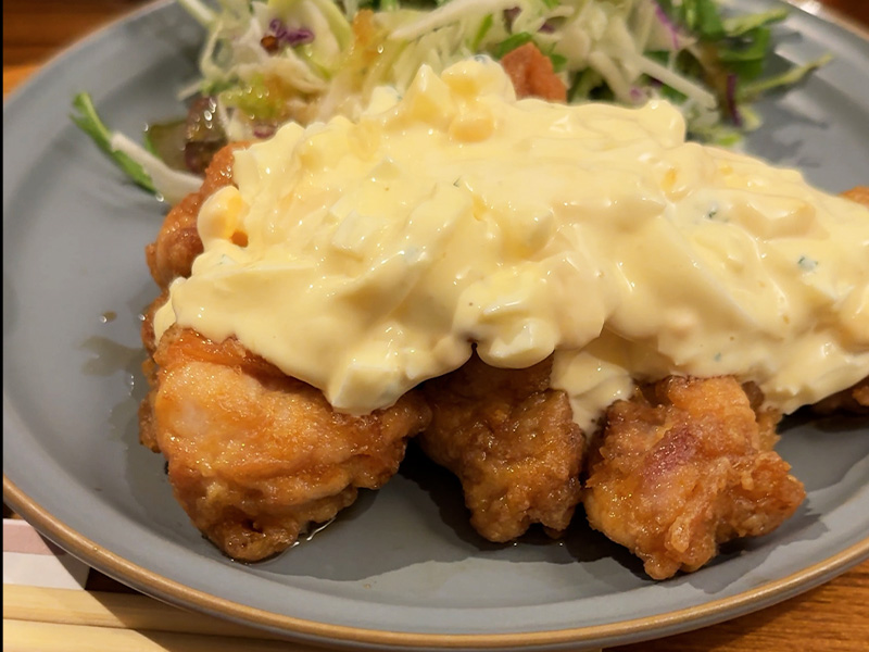 小倉の津田屋食堂のチキン南蛮定食の画像