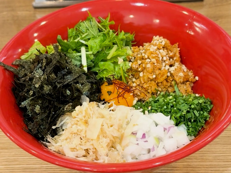 小倉京町のラーメン店【さるたひこ】の鶏まぜそば
